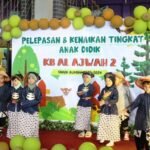 Acara Wisuda dan Pelepasan Kelompok Bermain Al Ajwah-2 Balikpapan, Sabtu (1/6/2024). Foto: Istimewa