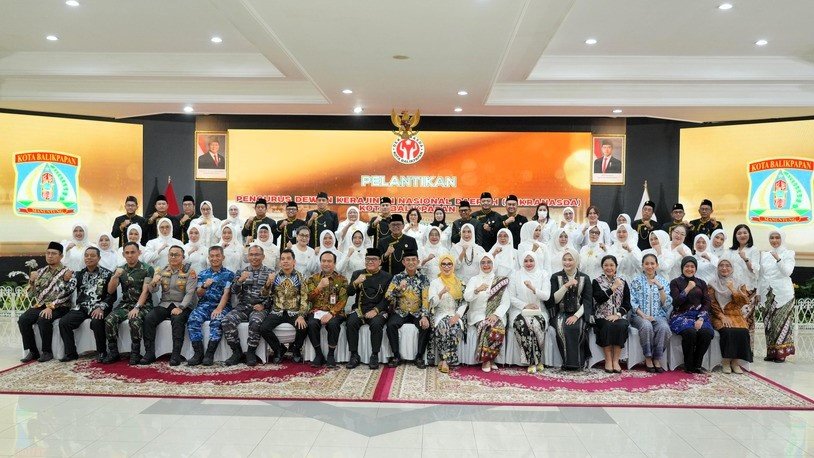 Dewan Kerajinan Nasional Daerah (Dekranasda) Kota Balikpapan resmi melantik pengurus baru masa bakti 2025–2030, di Auditorium Balai Kota Balikpapan, Rabu (4/7/2025). Foto: Humas Pemkot Balikpapan