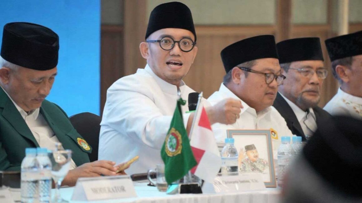 Dahnil saat menjadi pembicara dalam Sekolah Virtual Kebangsaan (SVK), yang dihelat DPP LDII di Grand Ballroom Minhajurrosyidin, Jakarta, pada Sabtu (23/8/2025). Foto: LINES