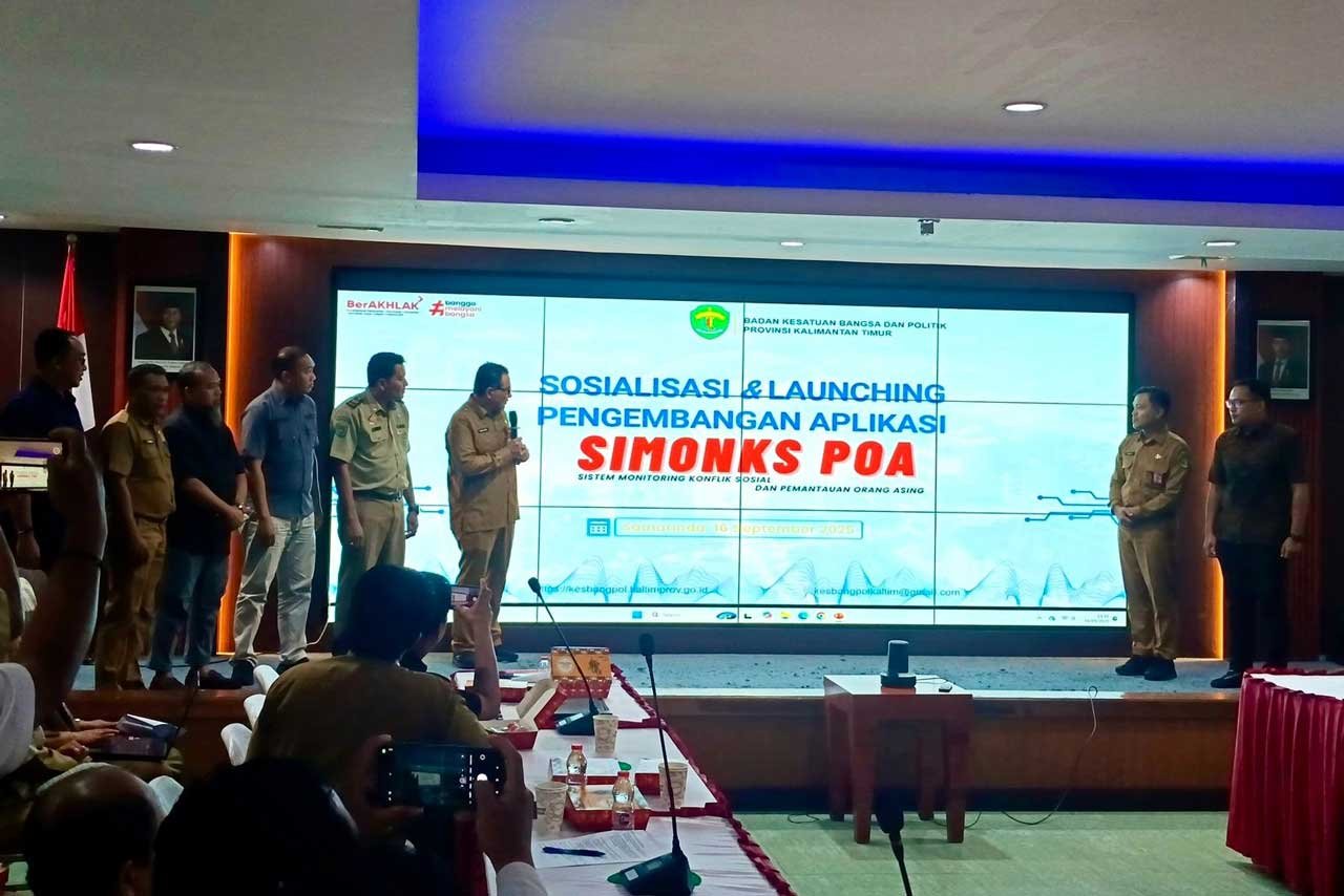 Peluncuran inovasi digital ini dilakukan Kaban Kesbangpol Kaltim, H. Sufian Agus, bertempat di Ruang Bina Bangsa Kantor Kesbangpol Kaltim, pada Selasa, (16/9/2025). Foto: Istimewa